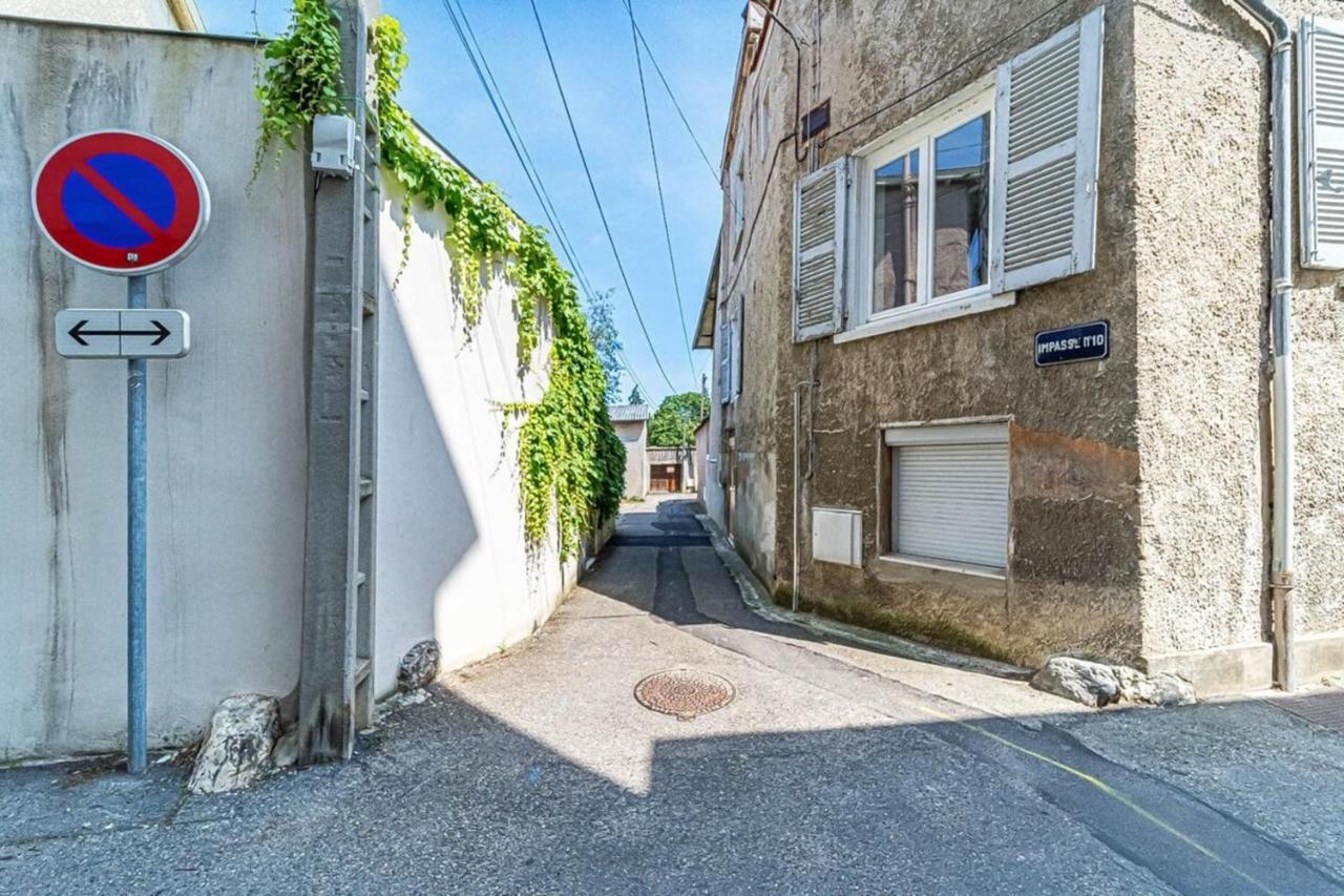 Cozy Studio Near Lyon Sainte-Foy-lès-Lyon Eksteriør bilde